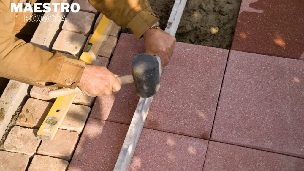 Contratar Enchapador en Bogotá